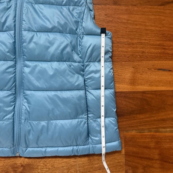 Athleta Aire Puffer Vest Size Small in Coastal Blue - Picture 15 of 16